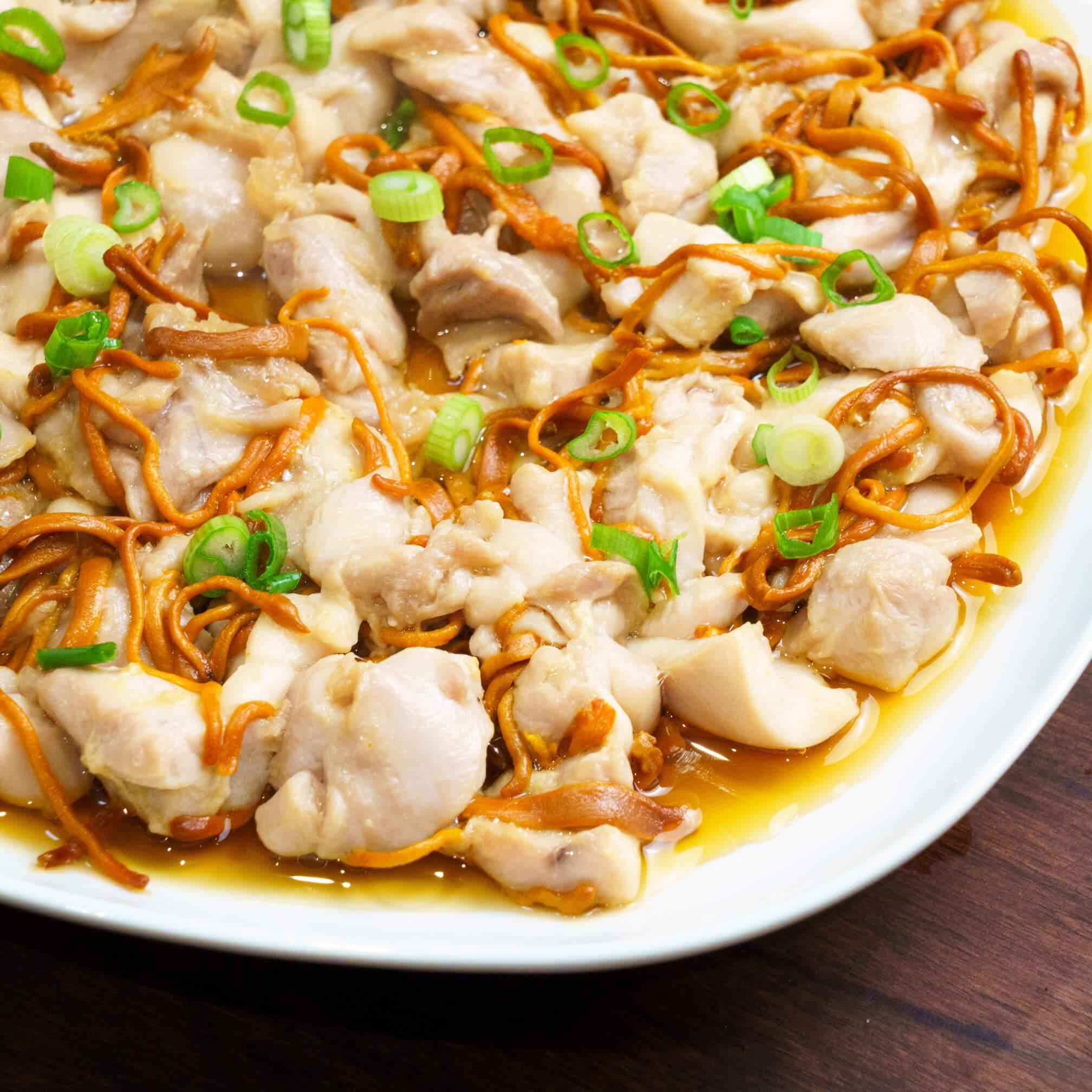 Steamed Chicken Thigh with Crodyceps